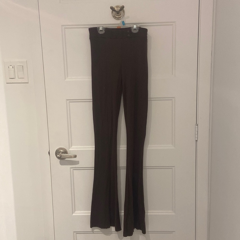 yoga pants